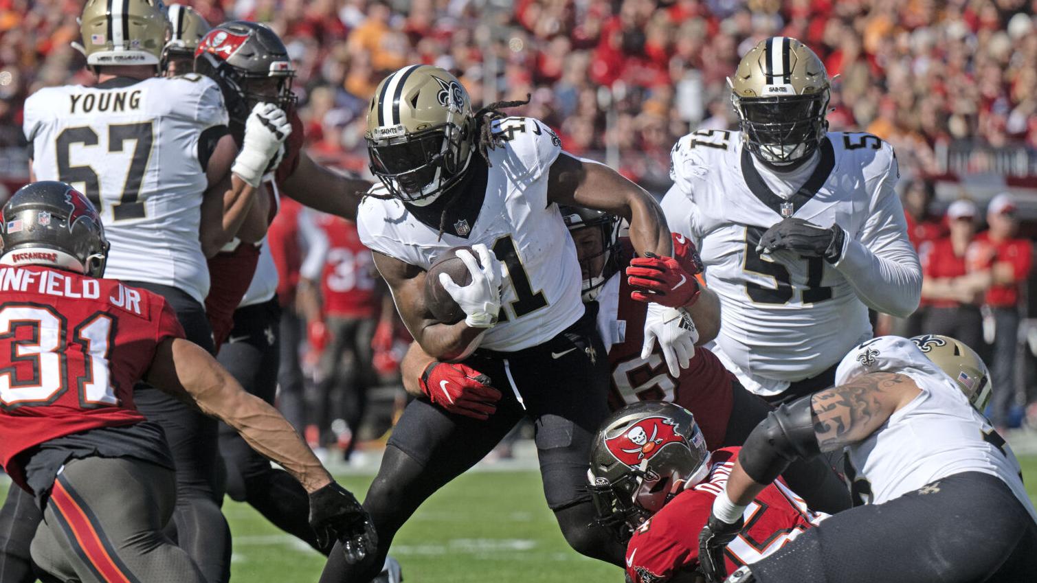 Alvin Kamara missed his 2nd straight practice; 2 other starters upgraded on injury report